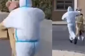 上海女孩上班快迟到狂奔打卡，保安大叔追着喷消毒液，网友：这班上得费大爷视频封面