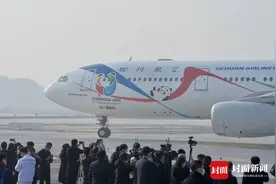 图集｜看成都天府国际机场试飞第一天图片