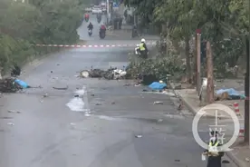 广西南宁一无牌新车撞9辆电动自行车致4死6伤，4S店回应了图片