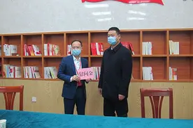 钦州市领导走访慰问科技工作者图片