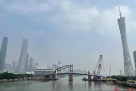珠江上多了一道“彩虹”，连接二沙岛和广州塔的景观桥合龙在即图片