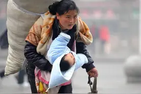 11年前的“春运母亲”找到了图片