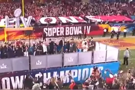 30秒 | 海盗队摘第55届超级碗冠军 布雷迪第七次获总冠军成就历史第一人图片