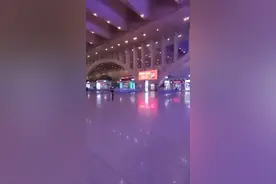 时隔34天 石家庄站重新开启进站通道图片