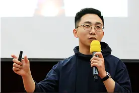 郑州西亚斯学院学子王宁获评“2020中国经济年度人物新锐奖”图片