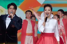 2021山东春晚丨《爱我中国爱我家》：一家人手挽手 新天新地有奔头图片