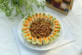 年夜菜简单快手高颜值京酱肉丝千张蔬菜卷图片