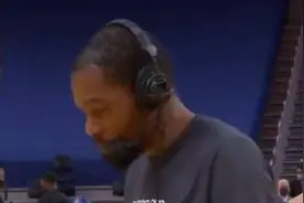 KD：我热爱在这里的时光 也喜欢为勇士效力图片