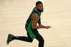 史蒂文斯：杰伦本人也不清楚伤病起因 他将在本周末接受手术图片