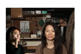 贾玲和赵婷，女导演们冲吧图片