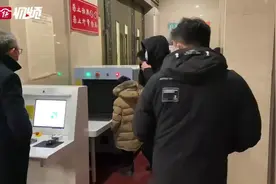 《夏洛特烦恼》爆笑上演 鞍山大剧院迎来开门红图片