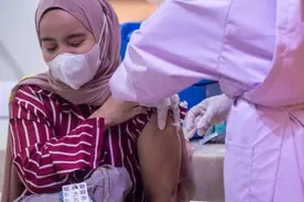 雅加达考虑惩罚拒绝接种新冠疫苗者