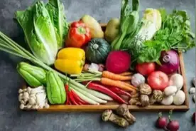 每日优鲜、叮咚买菜争当“生鲜电商第一股”？亟待融资的前置仓模式这样讲故事图片