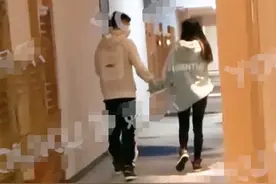 何泓姗恋情疑似曝光 何泓姗男友电竞教练胖胖背景资料介绍图片