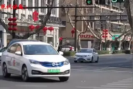 货拉拉载货又载人如何监管？专家：可参照网约车进行规范图片