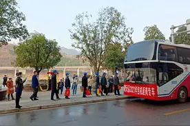 广元籍农民工大姐李长英：第一次坐专机出门务工，舒服图片