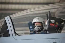 一等功臣王建东，重返蓝天图片