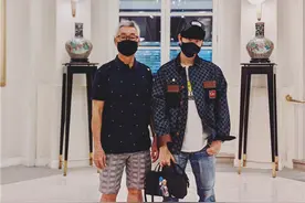 林俊杰晒与父亲合照 称爸爸是“我最爱的兄弟”图片