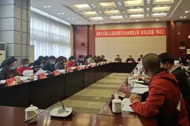 25名听证代表全部同意昆明出租车调价图片