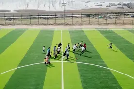 福建霞浦：踢球吧，少年