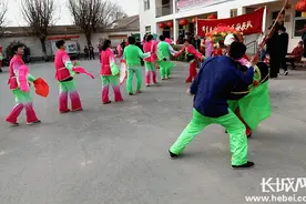 河北衡水：非遗闹元宵 安乐秧歌扭起来图片