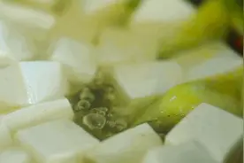 这3种豆腐，不要随便买着吃，不仅没营养还对身体有害图片