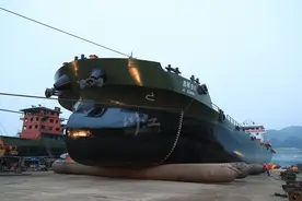 今日，“泸州造”6000吨级货轮下水！还有4艘8000吨级的正在生产图片