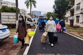 玉林市中小学校正式开学图片