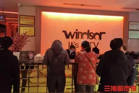 网传中老年人已成K歌主力军？在长沙，KTV行业的消费主体仍是年轻人图片