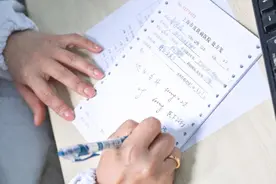 医保新规执行首日，达必妥开出上海首张医保处方，创新药加速造福患者图片