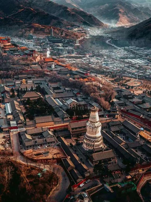 这篇长文，把“诗与远方”说透了