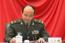 重庆“戎装常委”调整图片