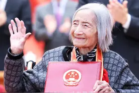 舍不得买一件新衣服 98岁夏森老人却将90余万元捐助丹凤贫困学生图片