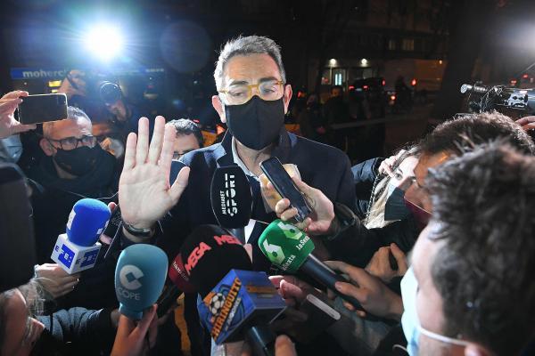 巴萨主席为何成了高危职业？几代高层都因“经济犯罪”被捕