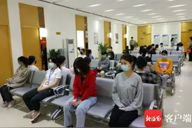 海南省组织上半年女兵预征对象开展体格复检图片