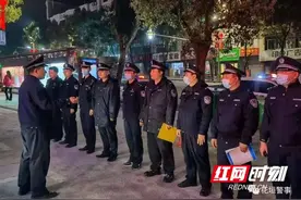 突击！花垣公安针对辖区旅馆、娱乐场所开展临时突击检查图片