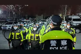 石家庄交警空降查酒驾，一并曝光了这些人，有你认识的吗？图片