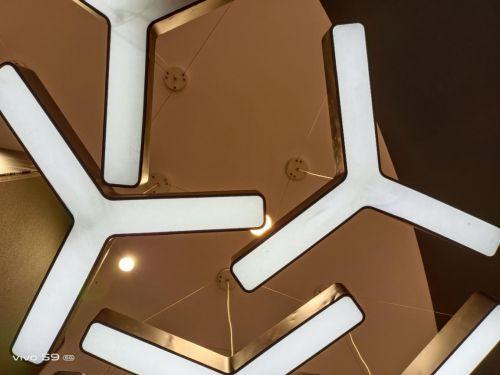 vivo S9评测：时尚轻薄5G旗舰，暗夜轻松照亮你的美