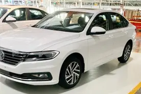 新款朗逸实车首次曝光，没想到连标配都很香！轩逸、卡罗拉危险了图片