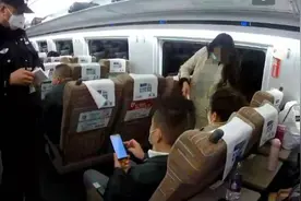 女孩赌气离家出走，前往包头找网友散心，北京乘警火车上找到人图片