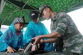 锐参考｜“港人参军”，又有代表提出来了图片