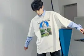 刘耀文晒滑板照 评论区意外成为中考知识点汇集地图片