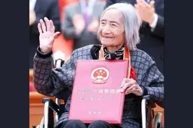 夏森老人在丹凤的助学情怀图片