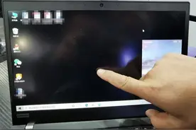 新买的电脑屏幕有亮点，能换吗？图片