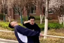 "发功"视频曝光！济南一班主任激情助阵拔河比赛，"笑趴"对手……图片