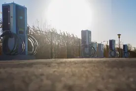 正式投运！北京经开区路南区第一个公共充电站点闪耀登场图片