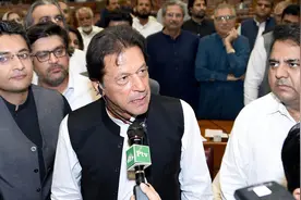 巴基斯坦总理新冠病毒检测呈阳性 巴官员呼吁民众尽快接种疫苗图片