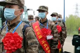 当兵，几次都不嫌够图片