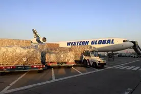 阿里国际站推行中美包机航线 常态化运营每周三班图片