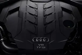 封面新车｜194万买宾利！奥迪A8L60 TFSI“借用”宾利、保时捷的大V8图片